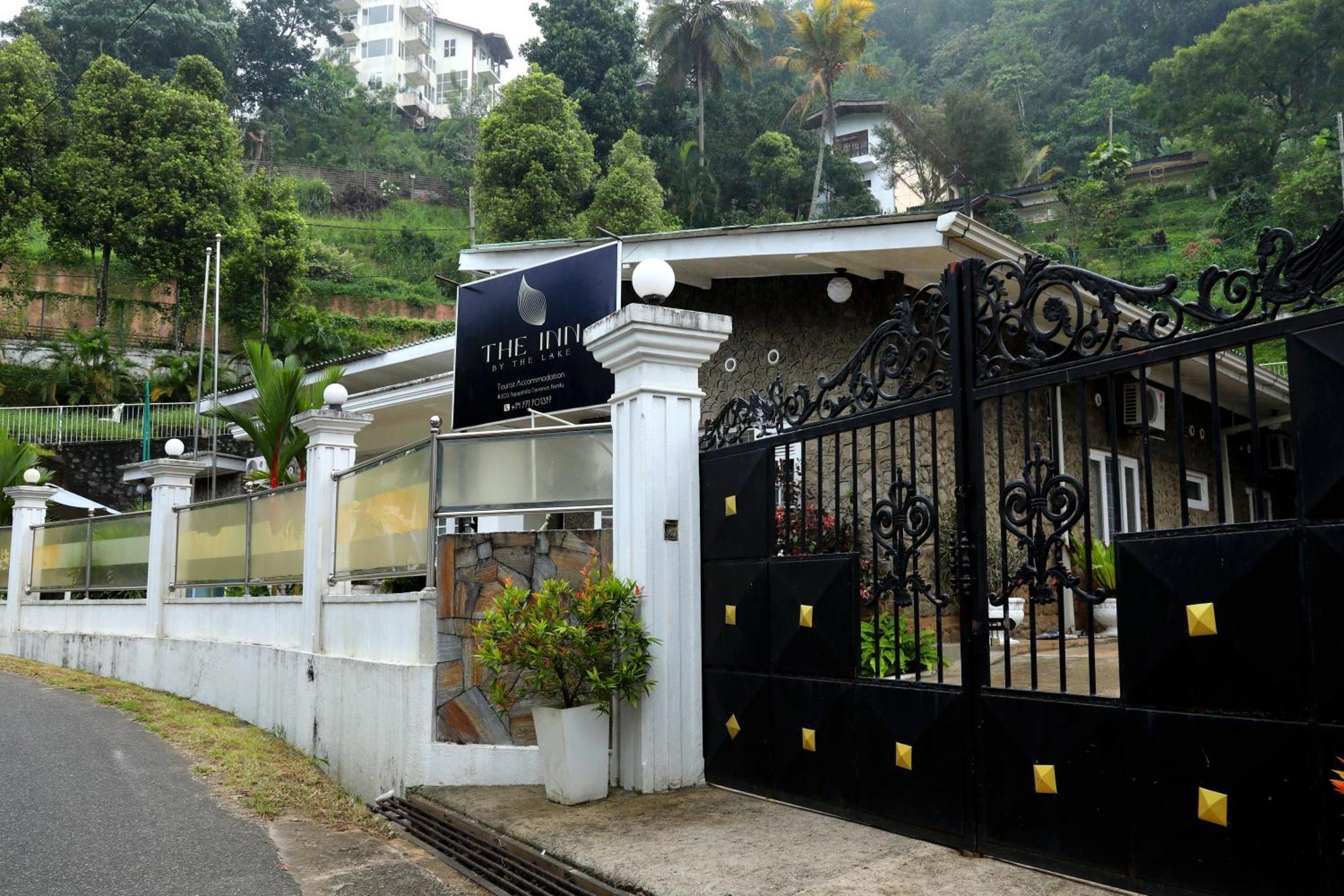 Funk Bunks - By The Lake Kandy Buitenkant foto